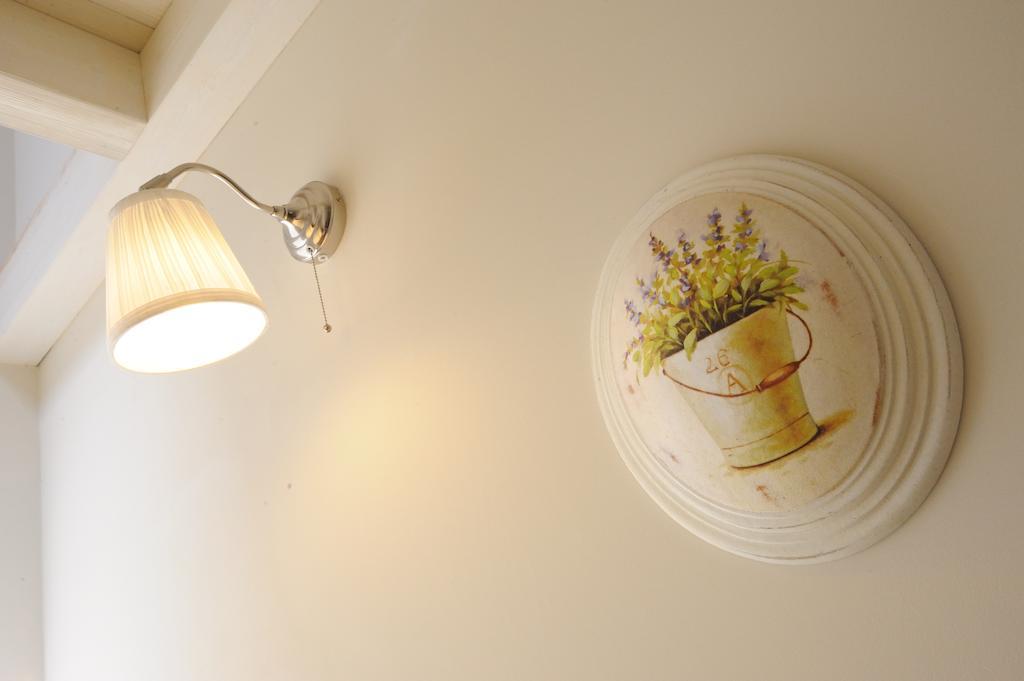 Il Piccolo Giglio Bed and Breakfast Porto SantʼElpidio Rum bild