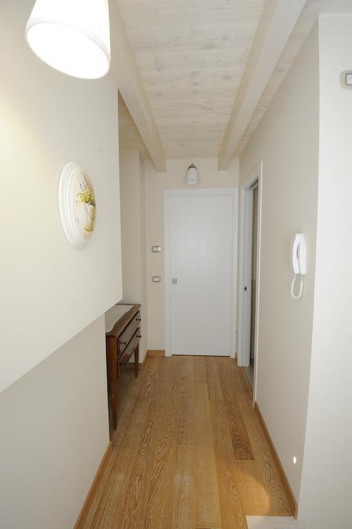 Il Piccolo Giglio Bed and Breakfast Porto SantʼElpidio Rum bild