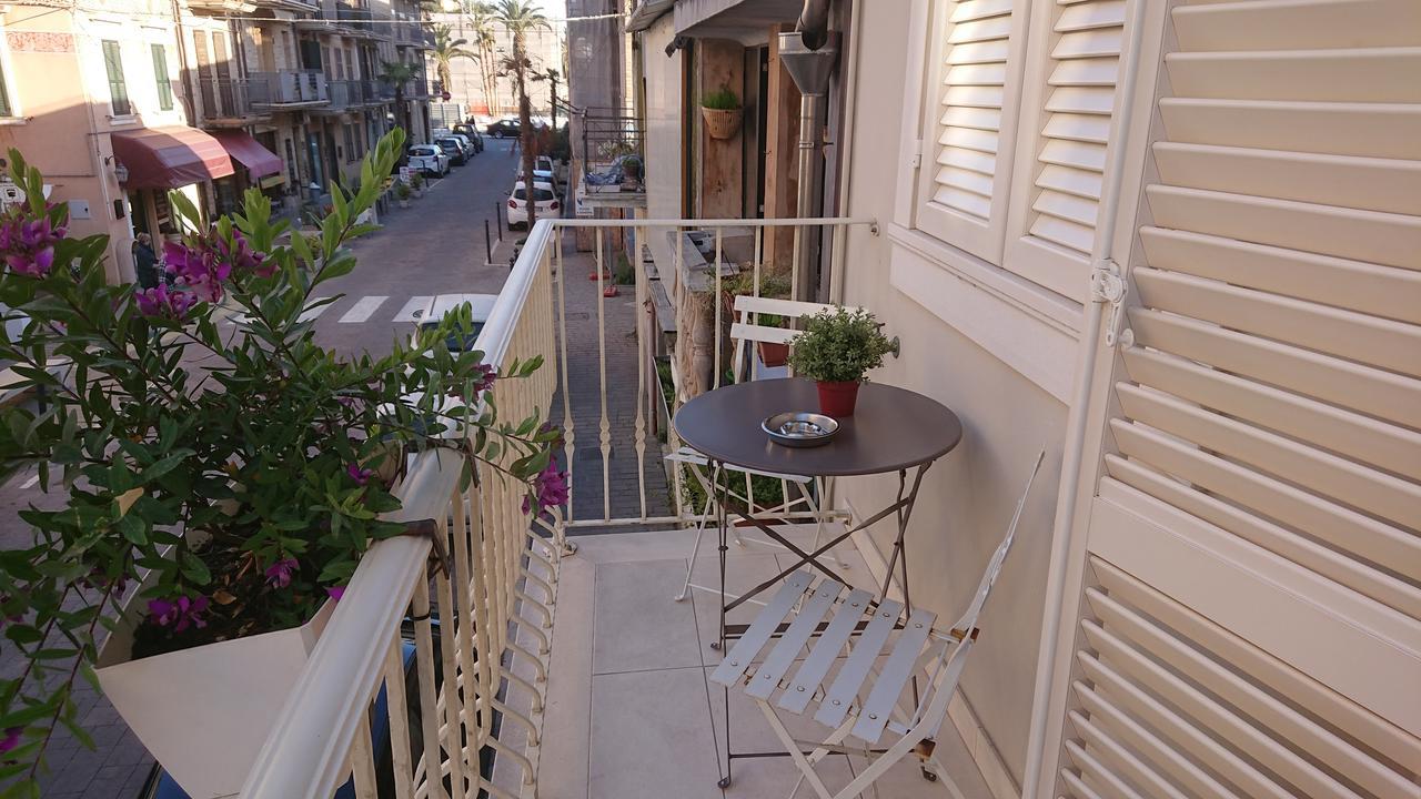 Il Piccolo Giglio Bed and Breakfast Porto SantʼElpidio Exteriör bild